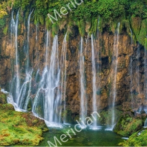 Фотошпалери №45 Лесной водопад (в тубі)